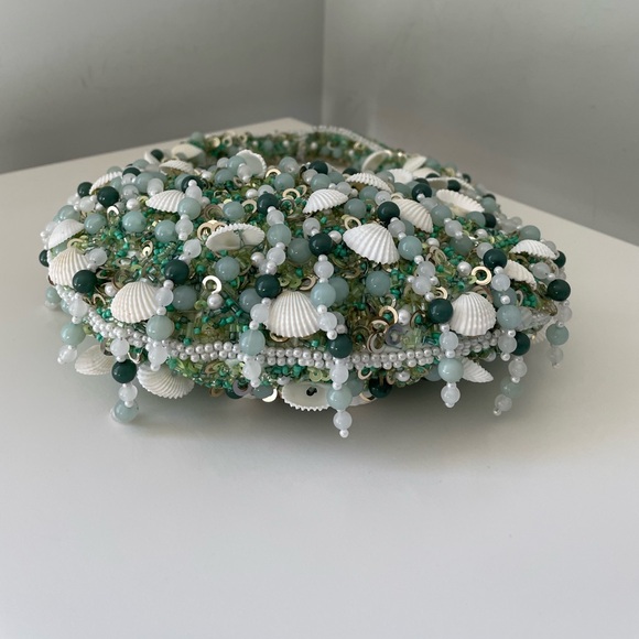 Seashell Beaded Bag - Picture 6 of 11